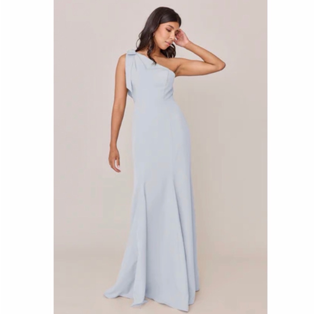Elegant One-Shoulder Bridesmaids Dress in Sky Blue